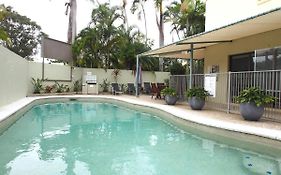 Le Court Villas